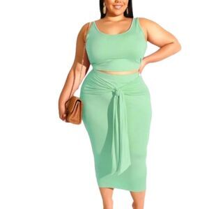 Sexy light green 2pc plus skirt set sz.3x